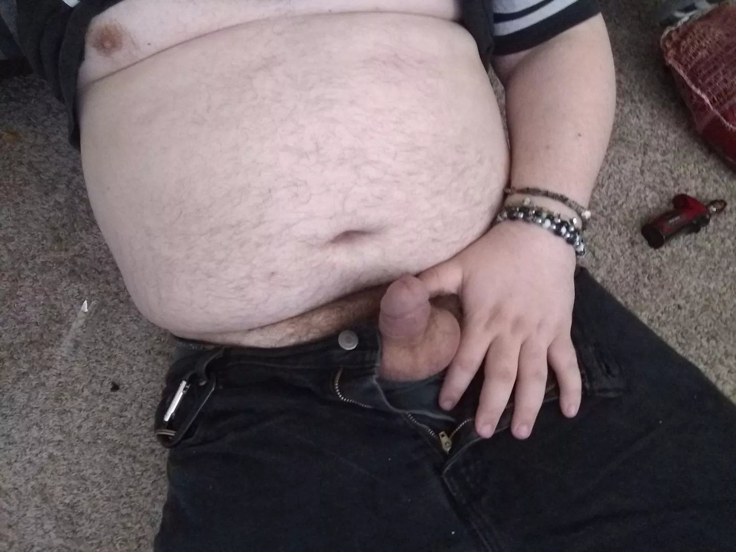 Looking like a fat Casper. Looking like a fat Casper.