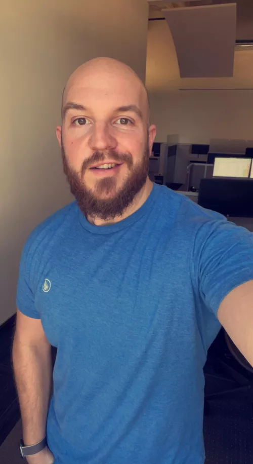 Looking out the window at such a nice day! Can’t wait to enjoy the weather on lunch.