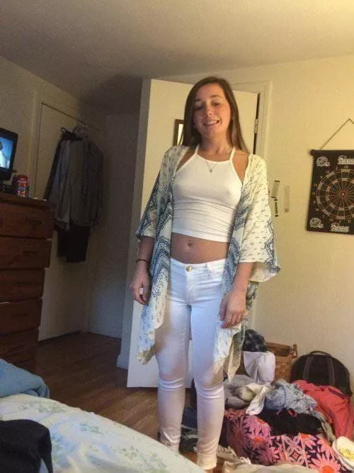 Looking to trade girlfriend. Replying only to non nude samples & those who trade nudes with face. Kik jaylesreeb Looking to trade girlfriend. Replying only to non nude samples & those who trade nudes with face. Kik jaylesreeb