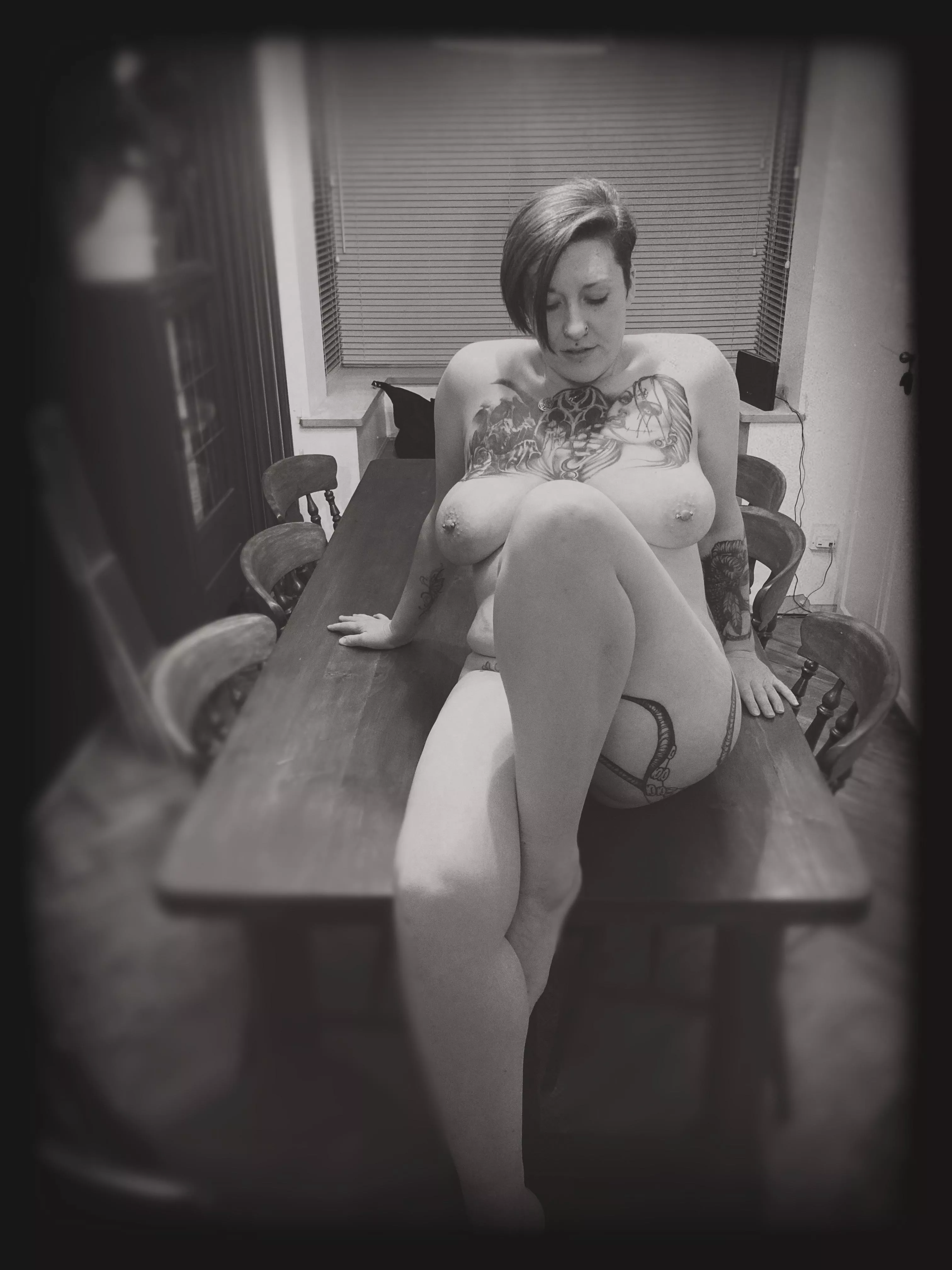 Looking to trade, prefer face pics. Can verify. Kik: stag _hotwife91 Looking to trade, prefer face pics. Can verify. Kik: stag _hotwife91