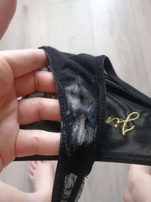 Lots of cum
