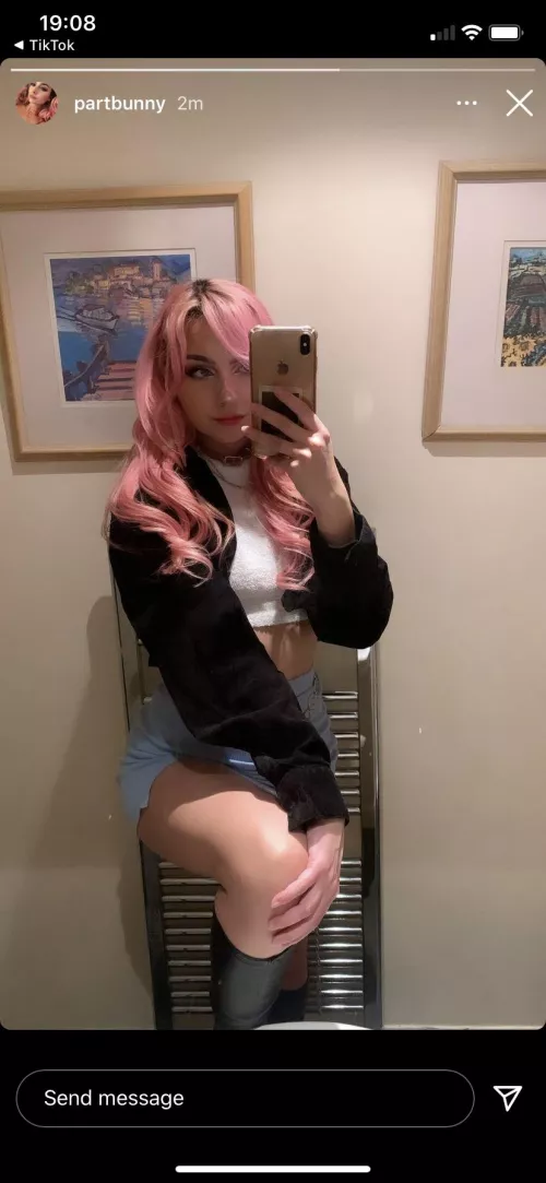 Louise showing some leg