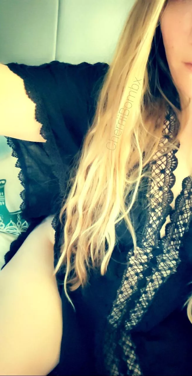 Lounging around in this Flowy Thang ?