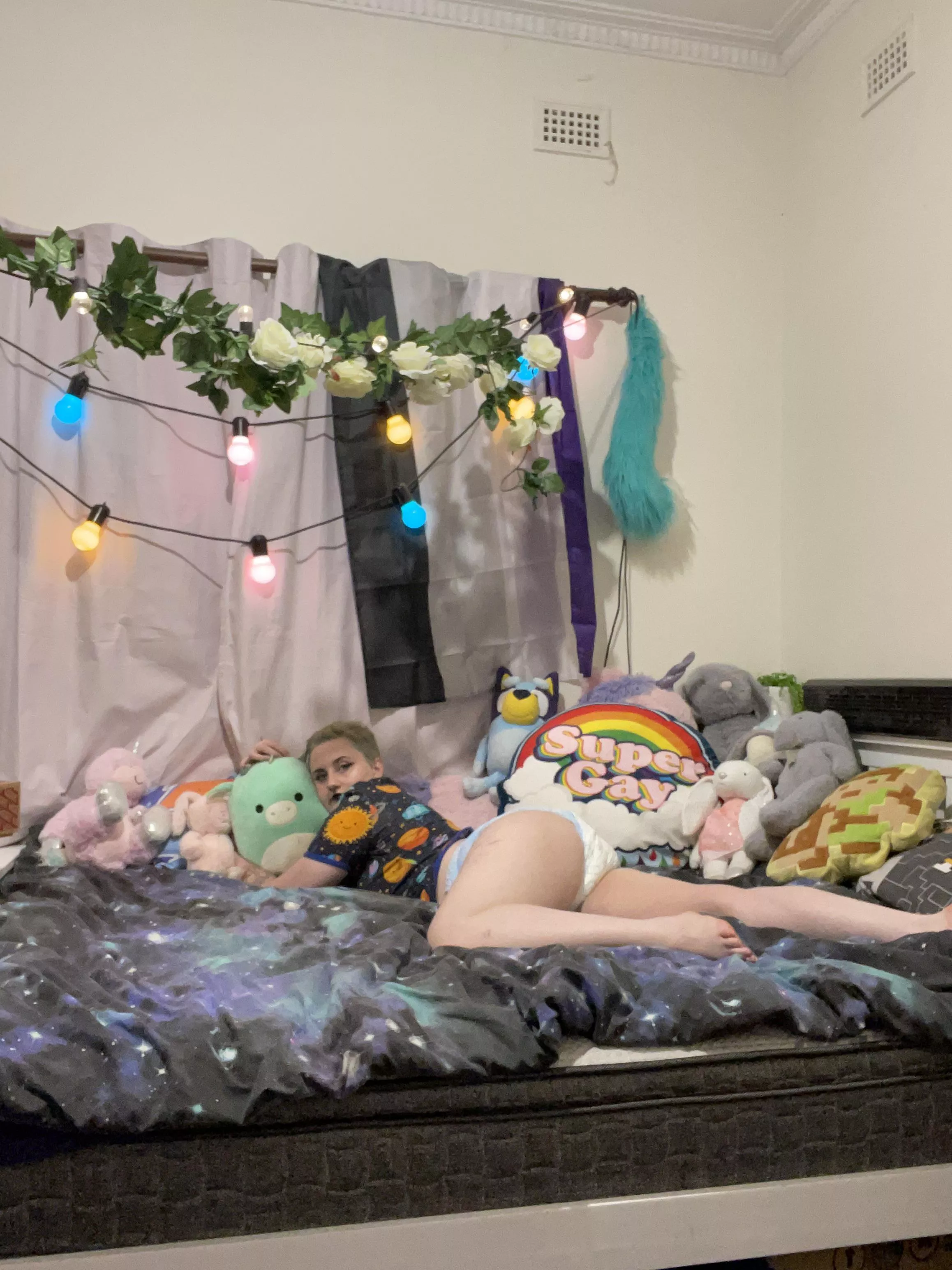 Lounging around on a lazy Sunday 💕