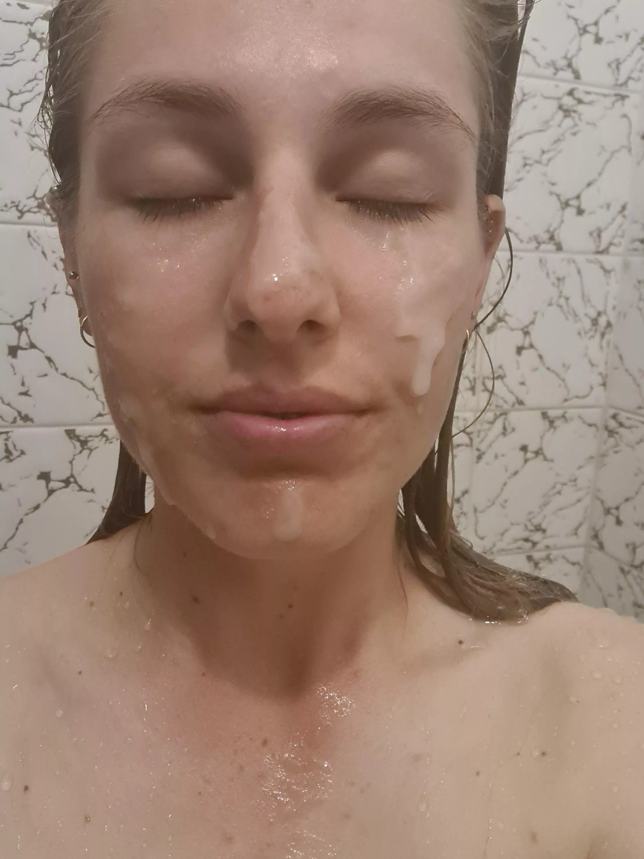Love a good shower facial 😈💦