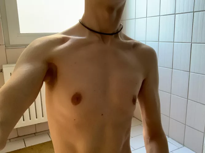 Love collarbones.
