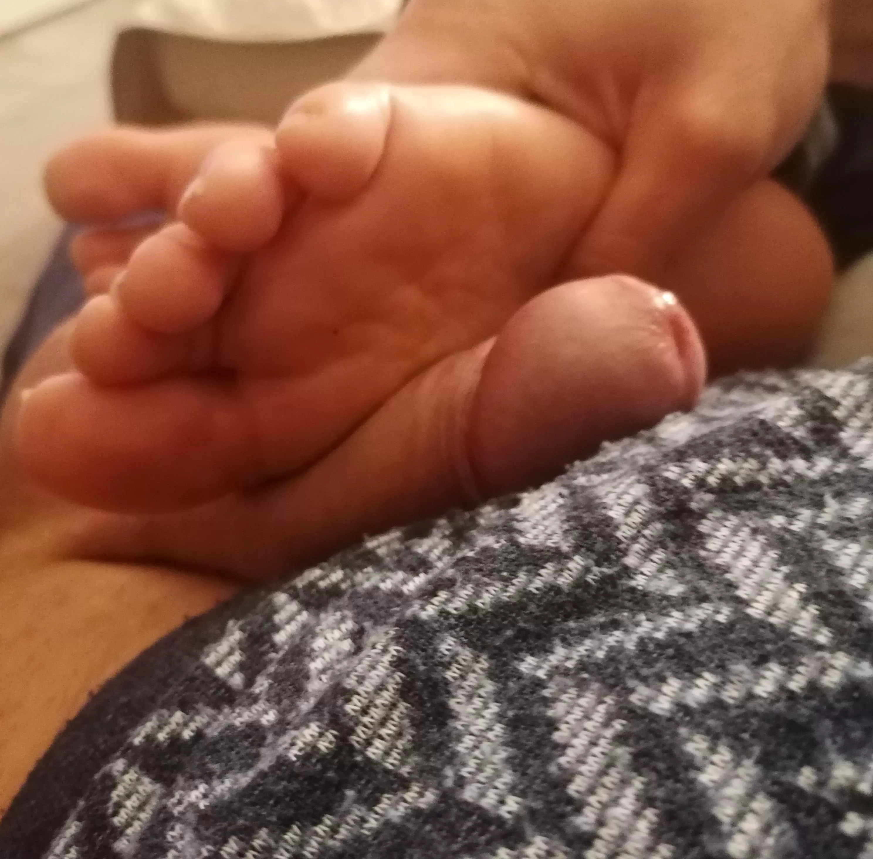 Love her soft sole on my hard cock๐ฆ Love her soft sole on my hard cock๐ฆ