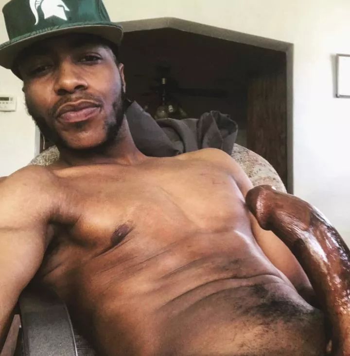 Love How My Curve Hits The G-Spot