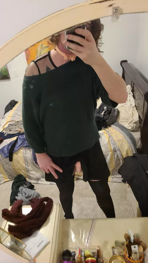 Love it when my cage and collar matches 😉