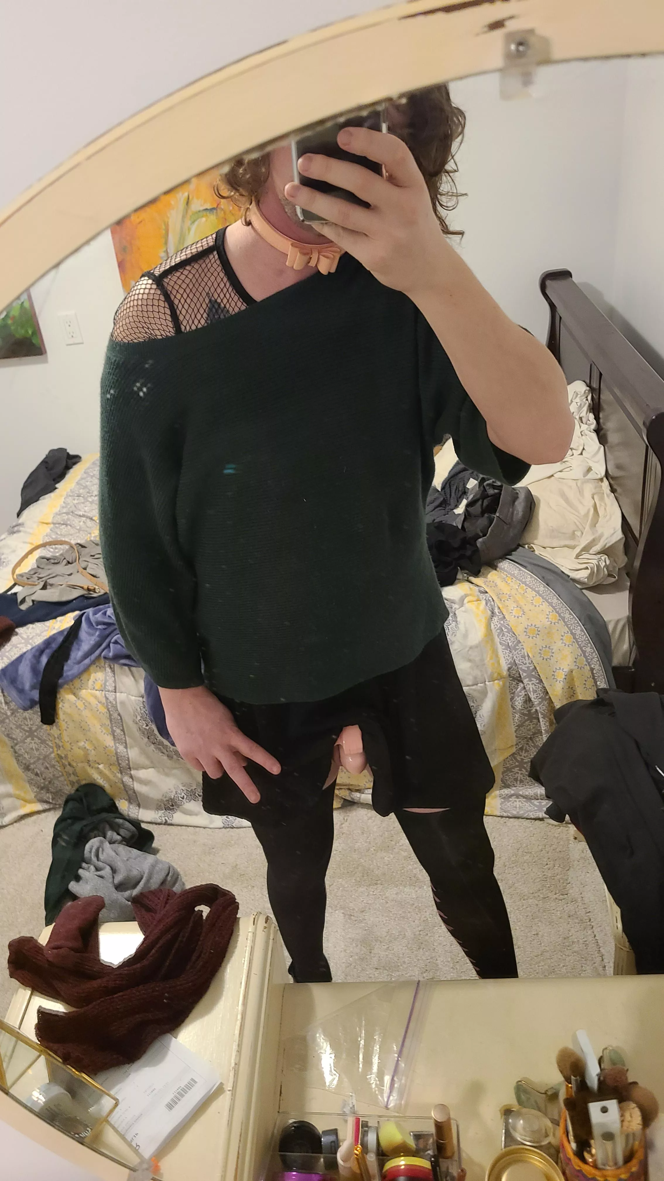 Love it when my cage and collar matches 😉