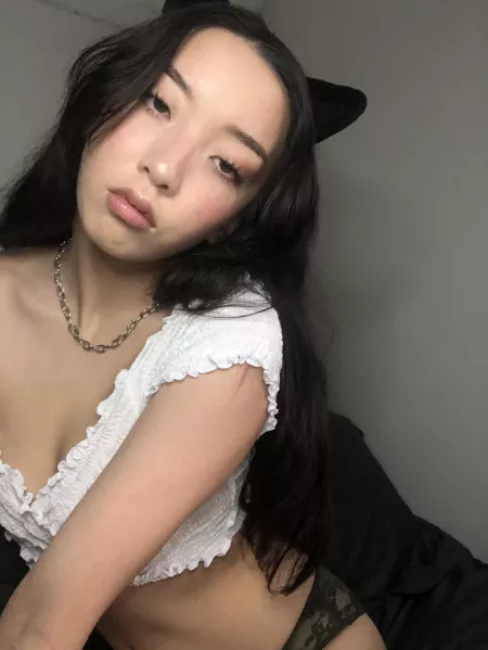 love my cat ears waaay more than i care to admit πΌ