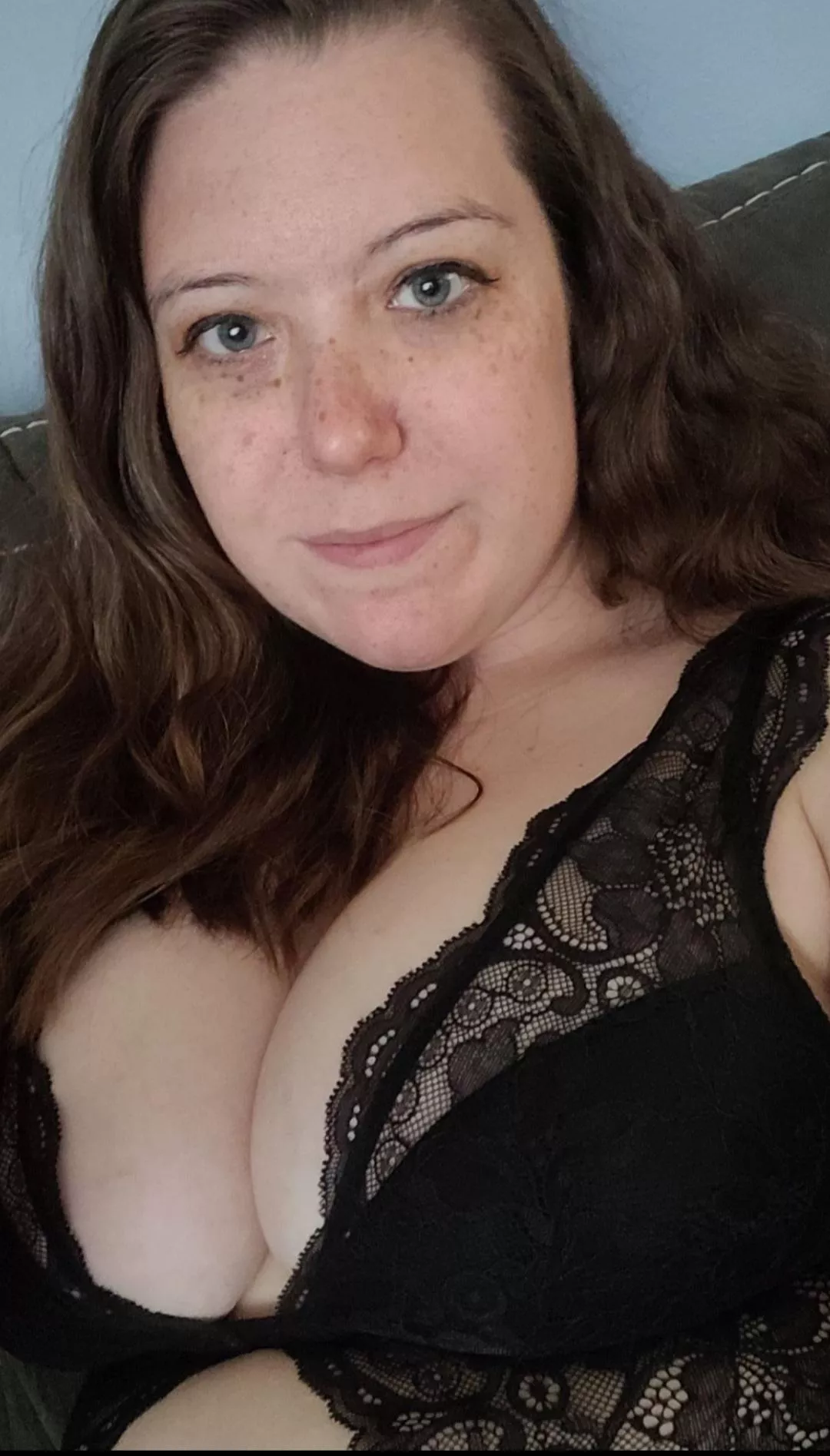 Love my freckles ♡