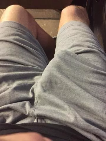 Love my grey shorts. Love my grey shorts.