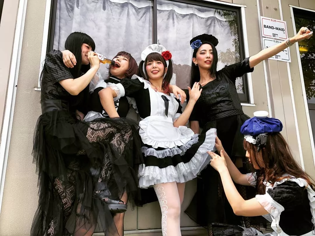 Love stroking to the beautiful Japanese girls of Band-Maid with a bud Love stroking to the beautiful Japanese girls of Band-Maid with a bud
