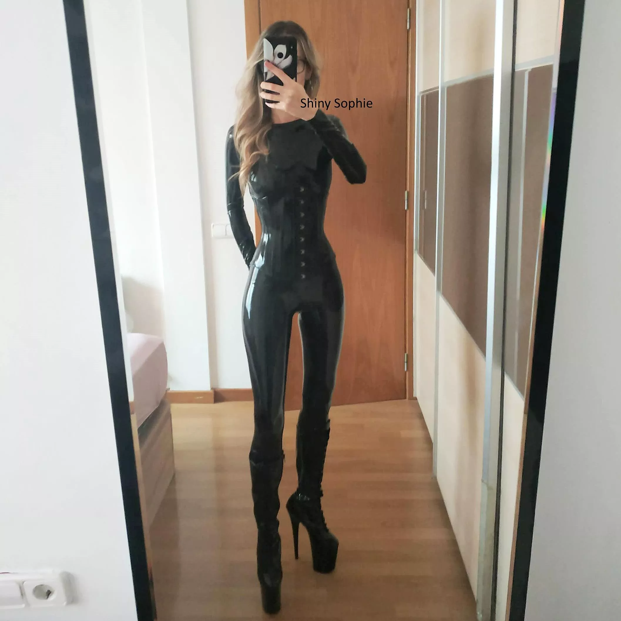 Love this outfit! In love with my new corset Love this outfit! In love with my new corset
