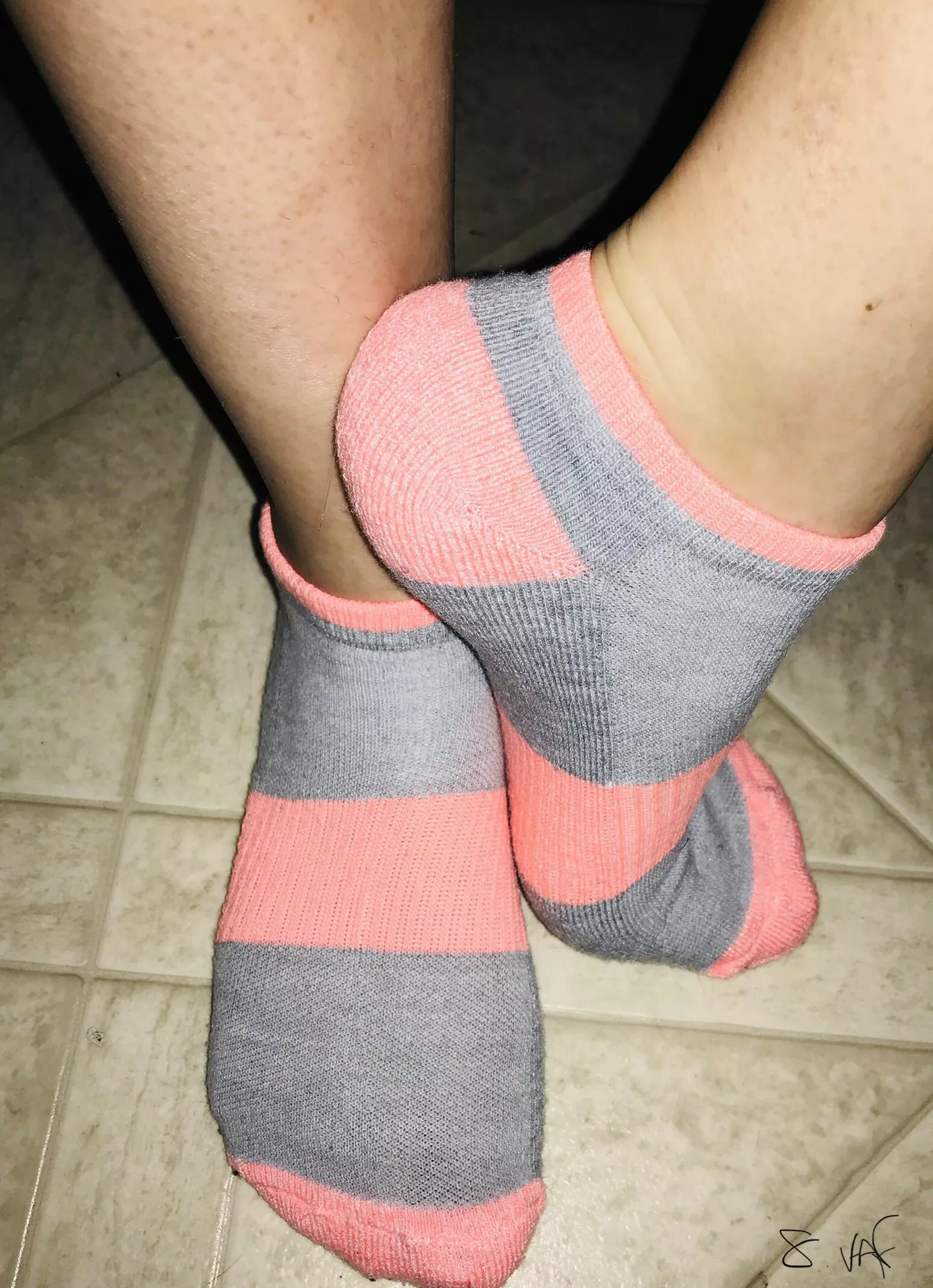 Love this pair for hump day evening. Anyone else!? 😍