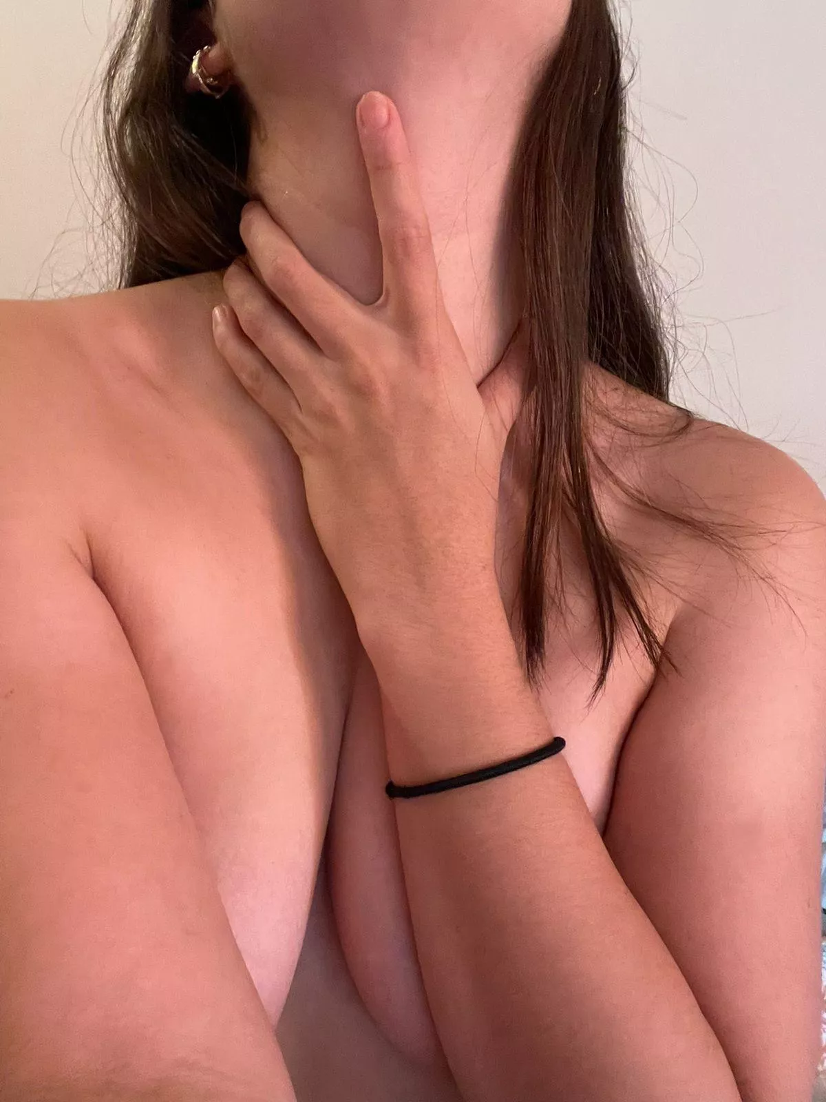 Love to be choked during sex Love to be choked during sex