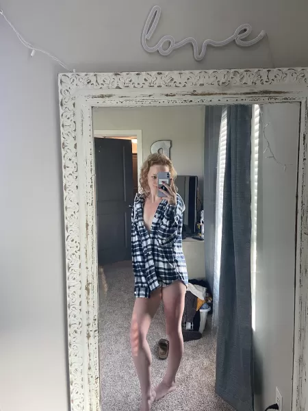 love to be comfy.. just to walk around naked under here all day #WIN