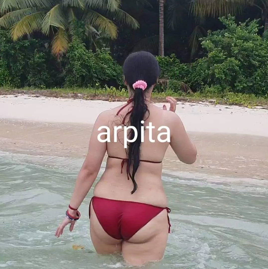 Love to see horny guys lusting my sexy wife Arpita … Love to see horny guys lusting my sexy wife Arpita …