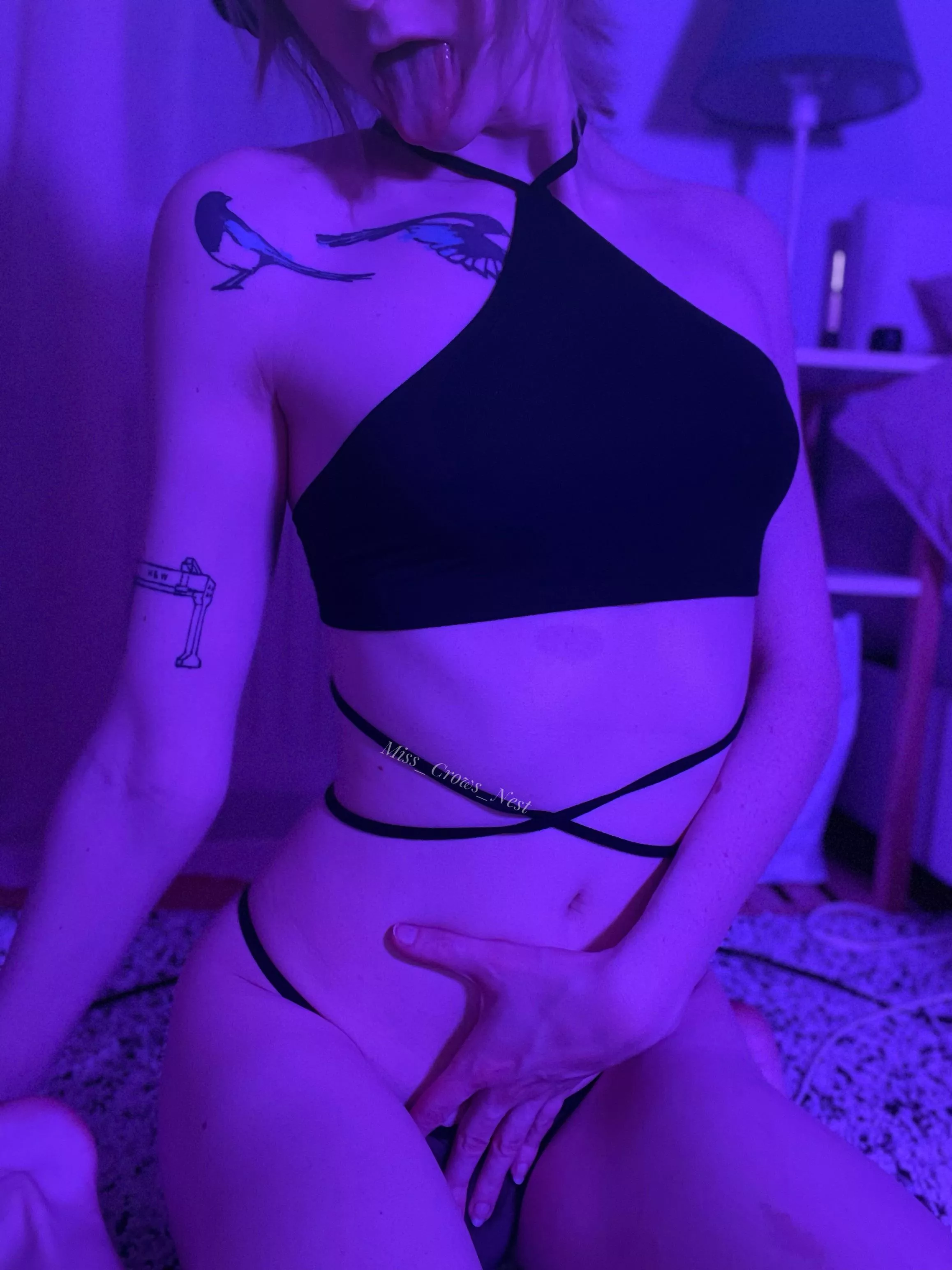 Love using this lighting when I’m horny ;)