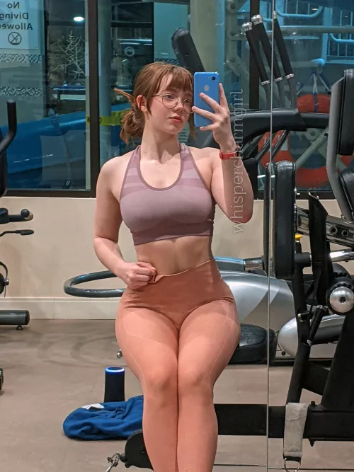 Love wearing pink ❤️ (20F)