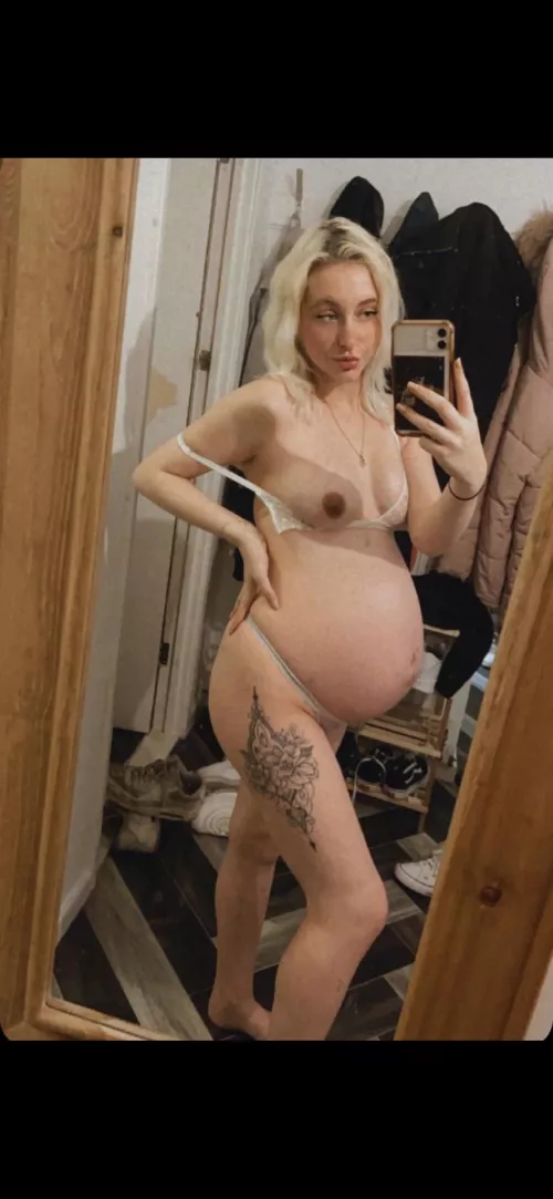 Loved my body during pregnancy felt so sexy and fuckable