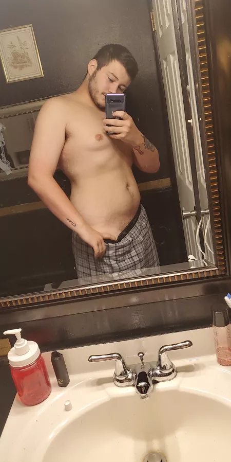 Loving my body after shedding 75 poundsπ