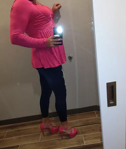 Loving my new outfit ππ