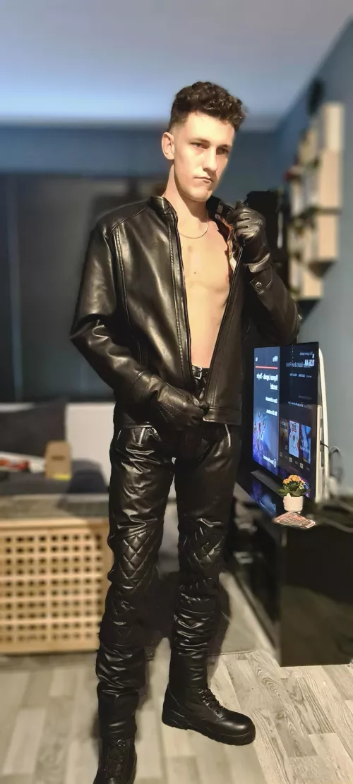 Loving my new trousers 😁