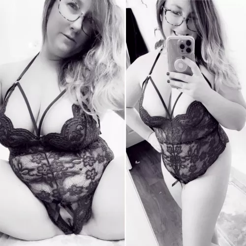 Loving this lace! [33F]