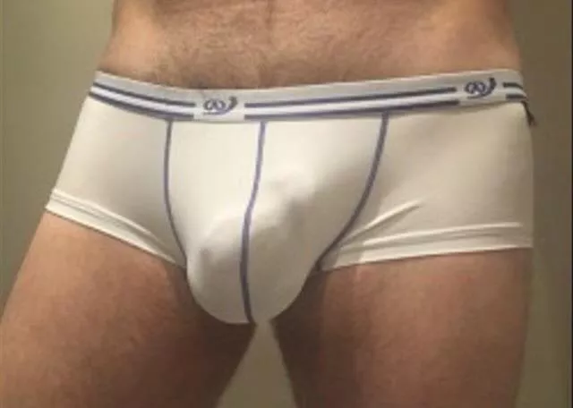 Low cut white trunk... Low cut white trunk...