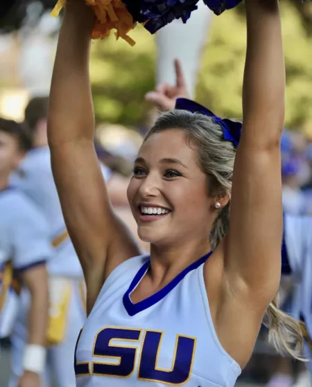 LSU cheerleader
