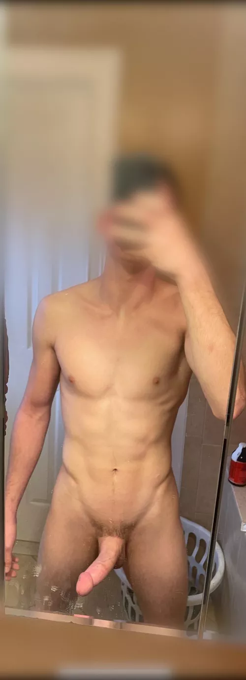 (M) 19 how do i look to you?