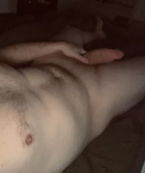 (M) 25 and cozy