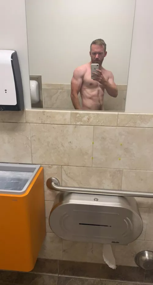 (M) Better then just a D pic??