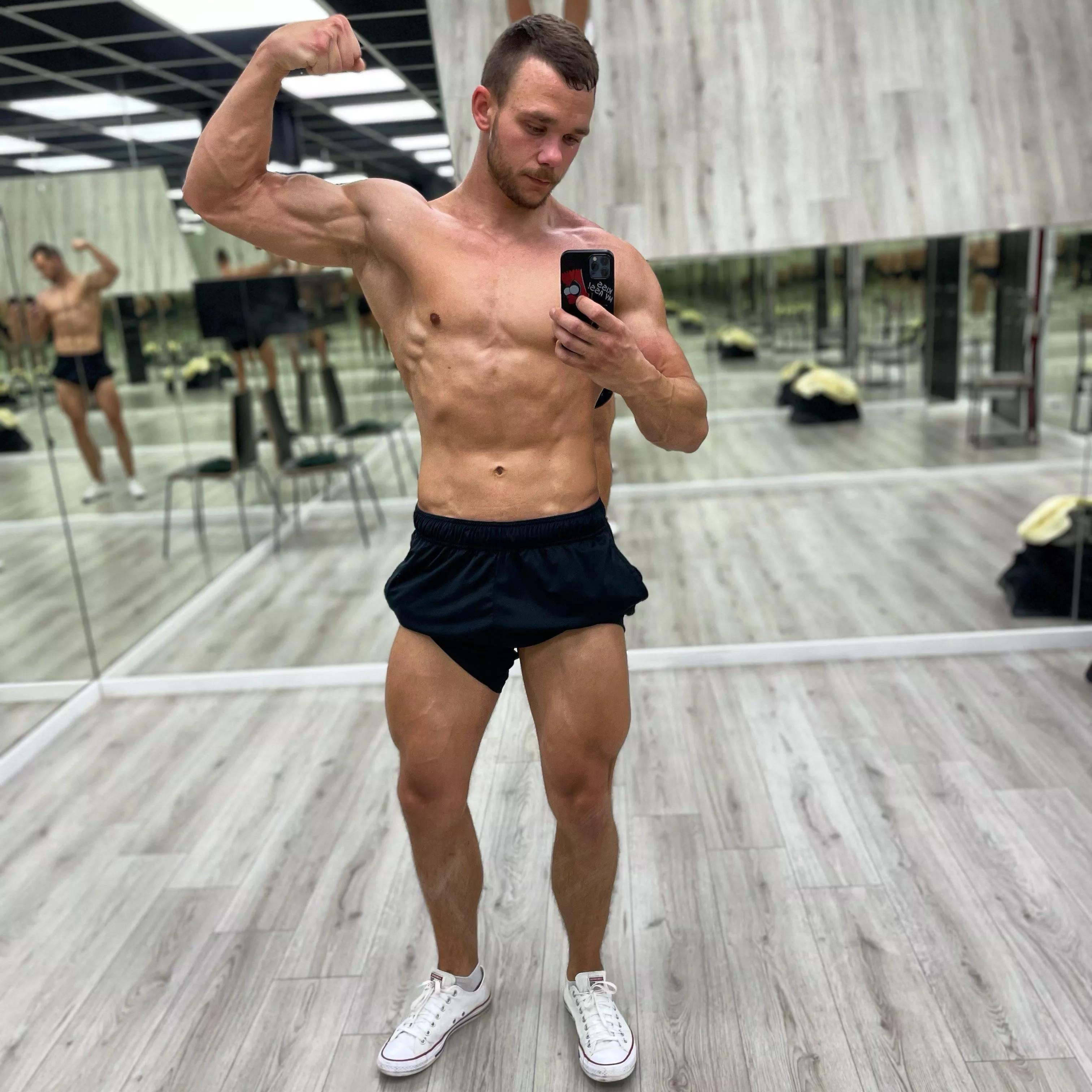 (M) got that pump 🏋️‍♀️💪