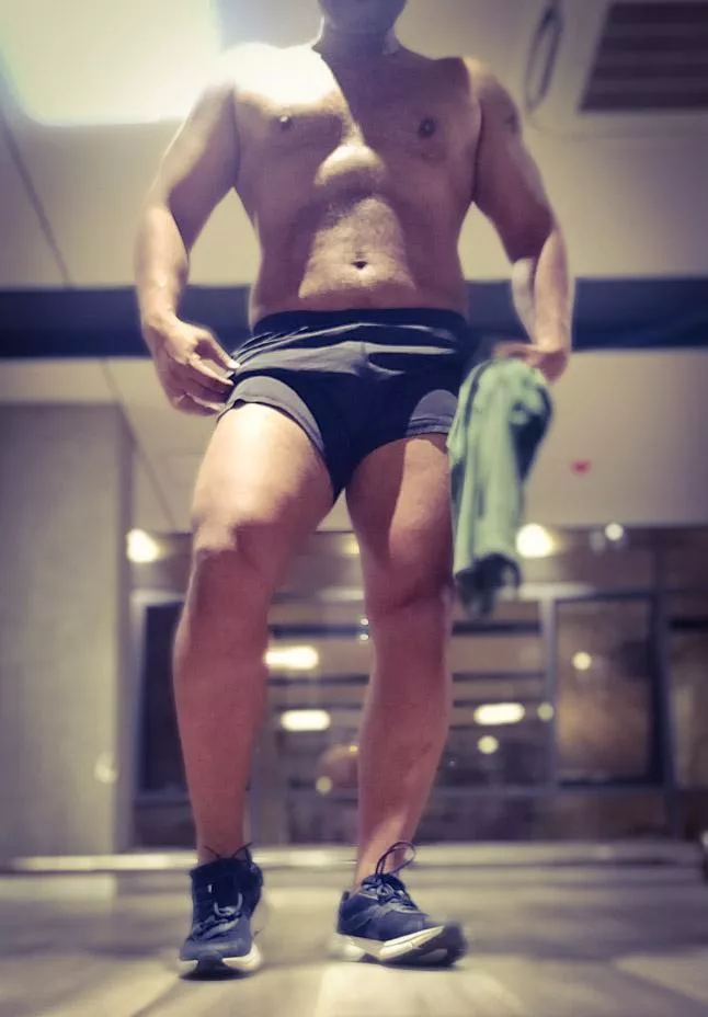 (M) There's an open slot for a hot workout partner, any takers? (M) There's an open slot for a hot workout partner, any takers?
