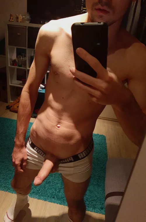 (M20) Just a typical German showing his body and cock