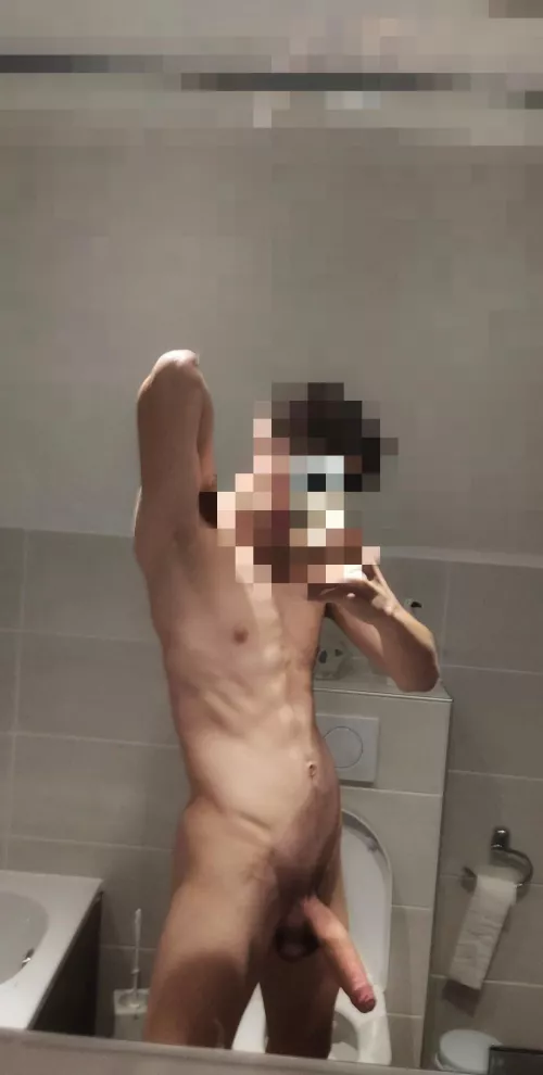 M20 Just because i dont bend over doesn't mean you shouldnt force me to π₯Ί