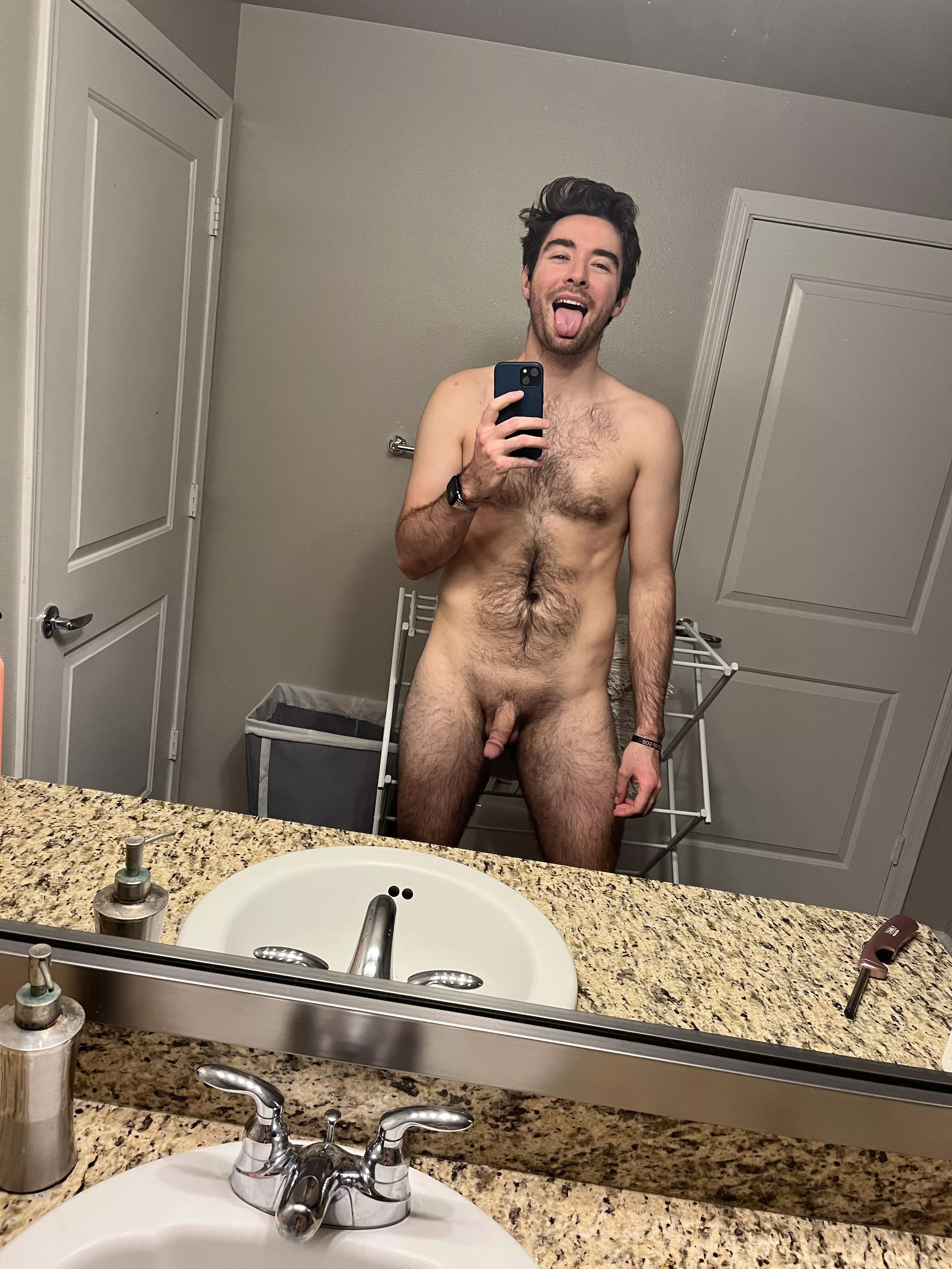 (m)(25)(Denver) hi friends! Hoping to make a new friend, or two