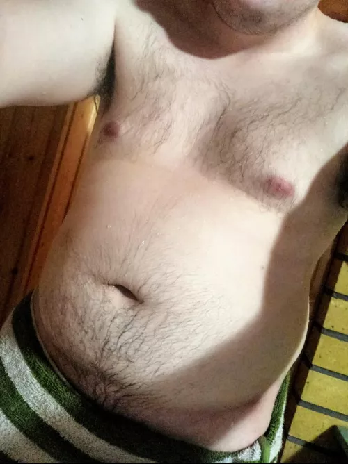 M26, 171cm, 93kg. Hi from Finland, just came out of the sauna! 👌
