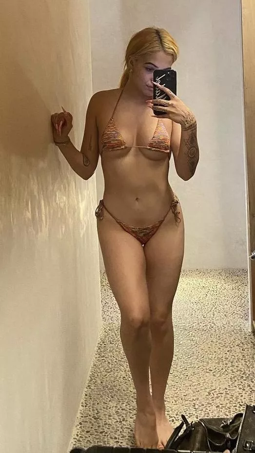 Mabel Nude
