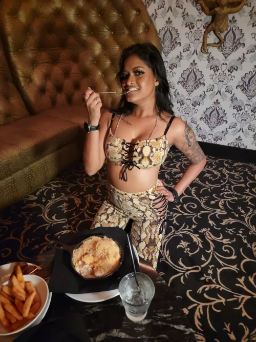 Macaroni and cheese in the VIP