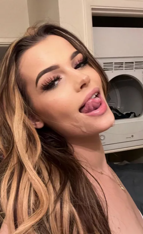 made a little mess with my little snack