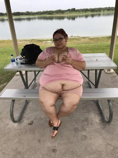 Made a snacking videoโฆ whoโs interested in getting the custom? Message me. ๐๐ Made a snacking videoโฆ whoโs interested in getting the custom? Message me. ๐๐