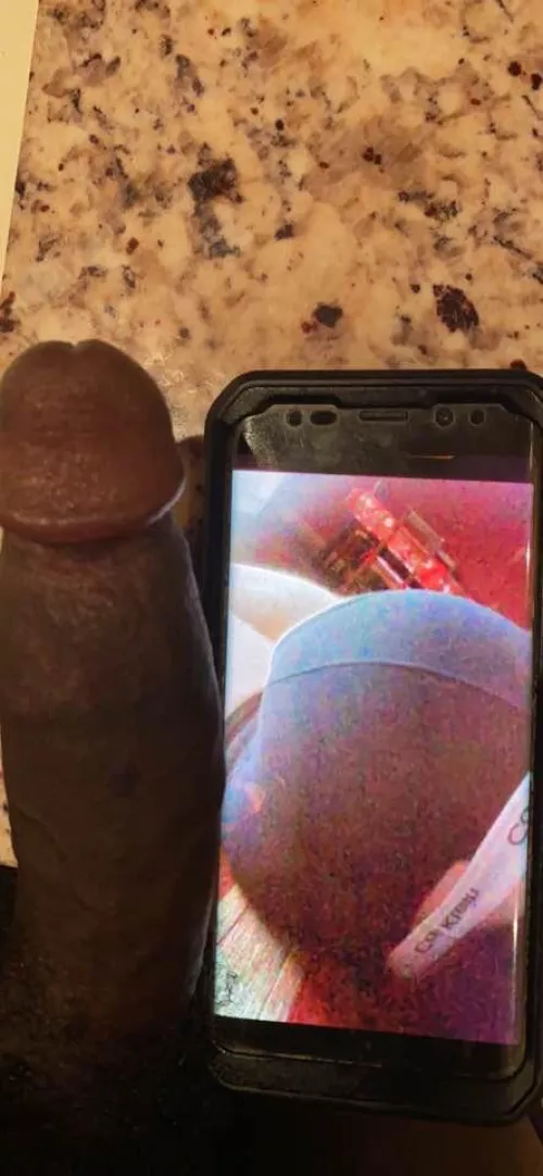 Made this bbc daddy cum for me( how u upload vids?)