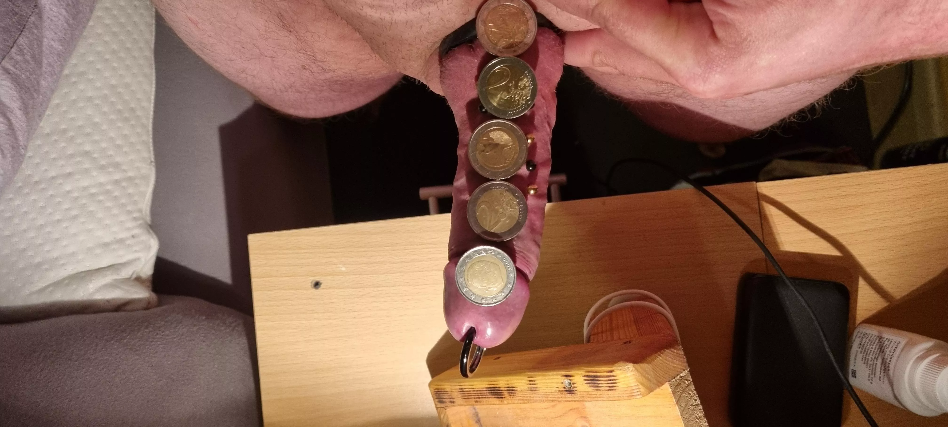 made with 2 euro coins. would need american quarters sized accordingly made with 2 euro coins. would need american quarters sized accordingly