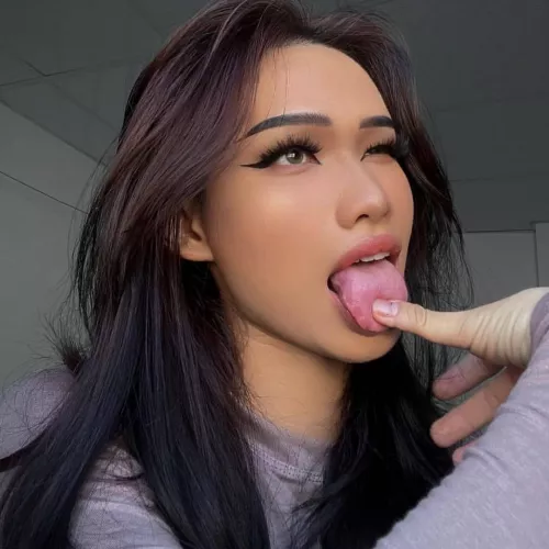 Made you look Made you look