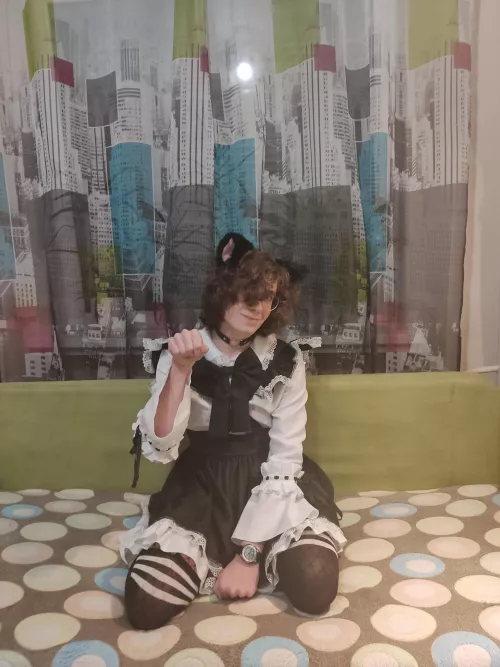 Maid to be based (18) Maid to be based (18)