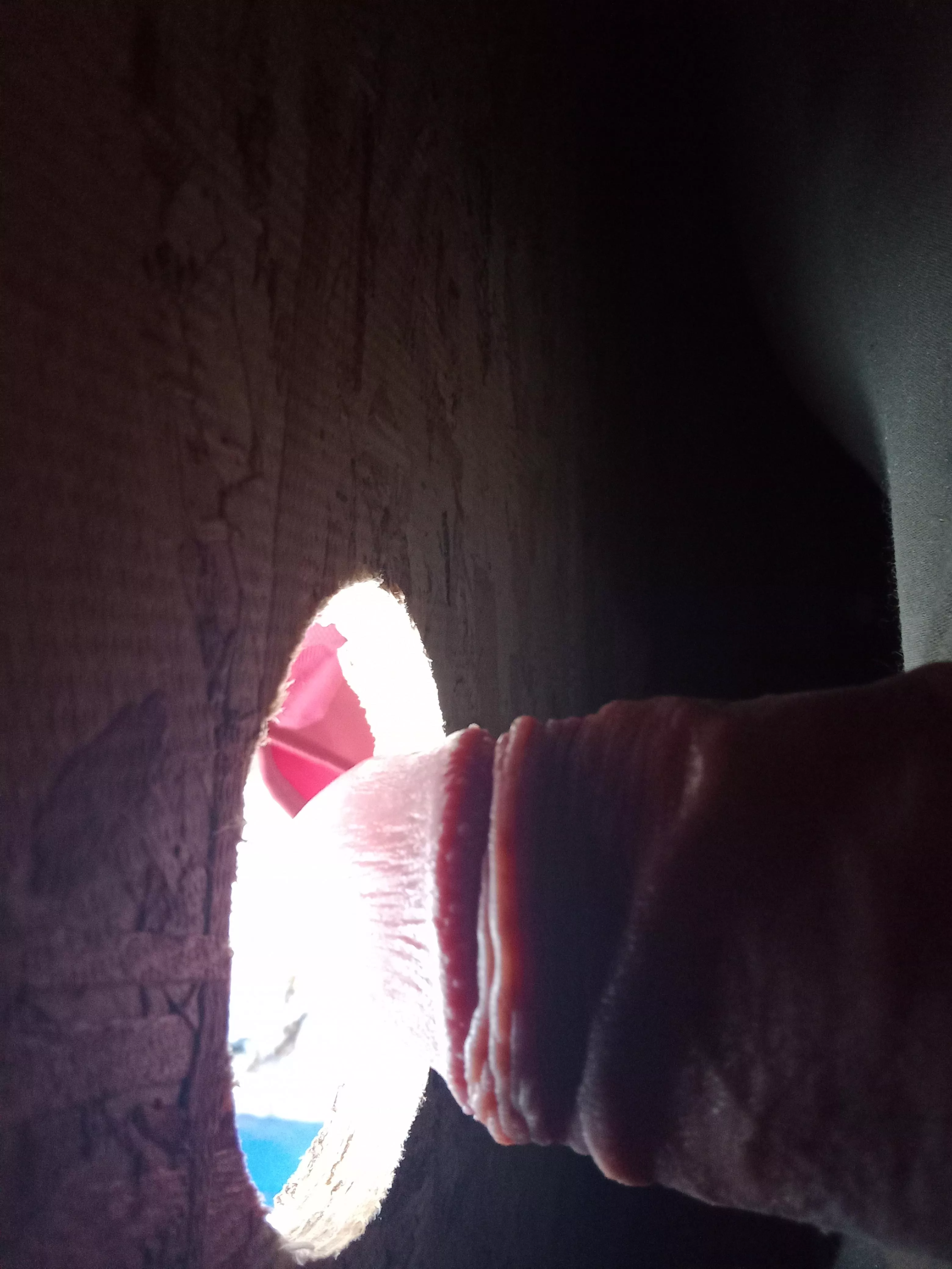 Maine gloryhole ready for a mouth